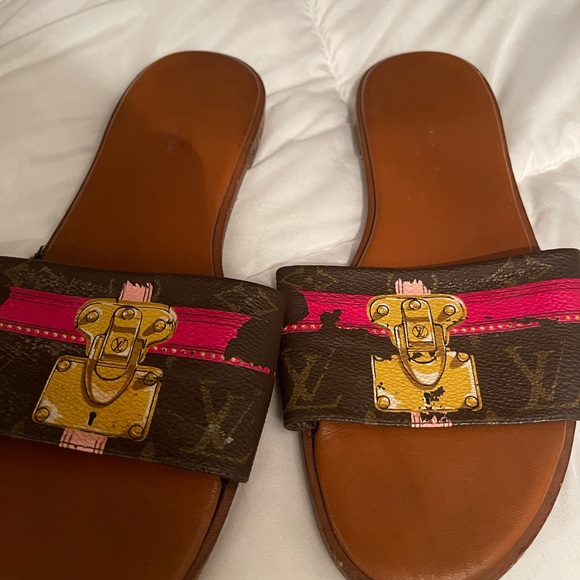 Louis Vuitton sandals - Picture 2 of 5